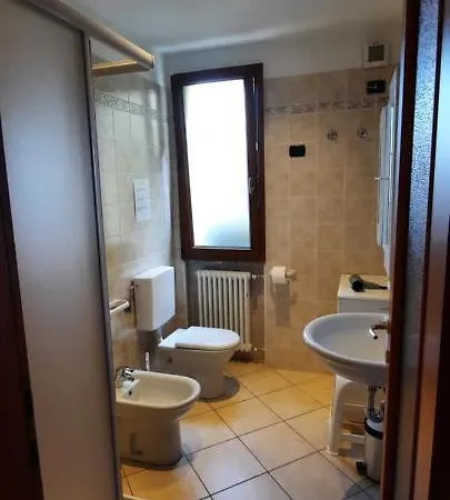 Robertalagocomo 公寓